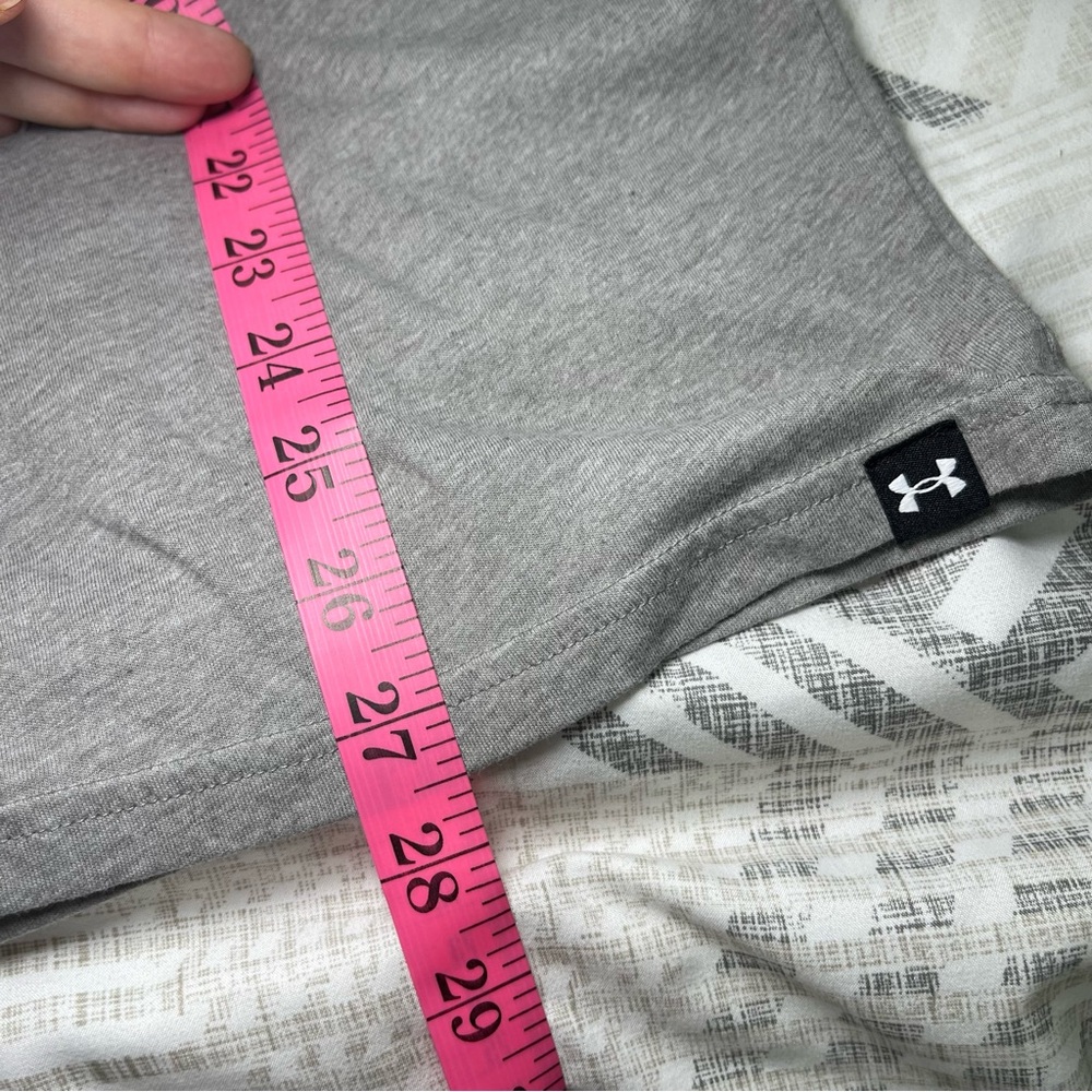 *Sold*
Under Armour Project Rock Men’s Gray Graphic T shirt M “Hardest Worker” - Picture 10 of 10